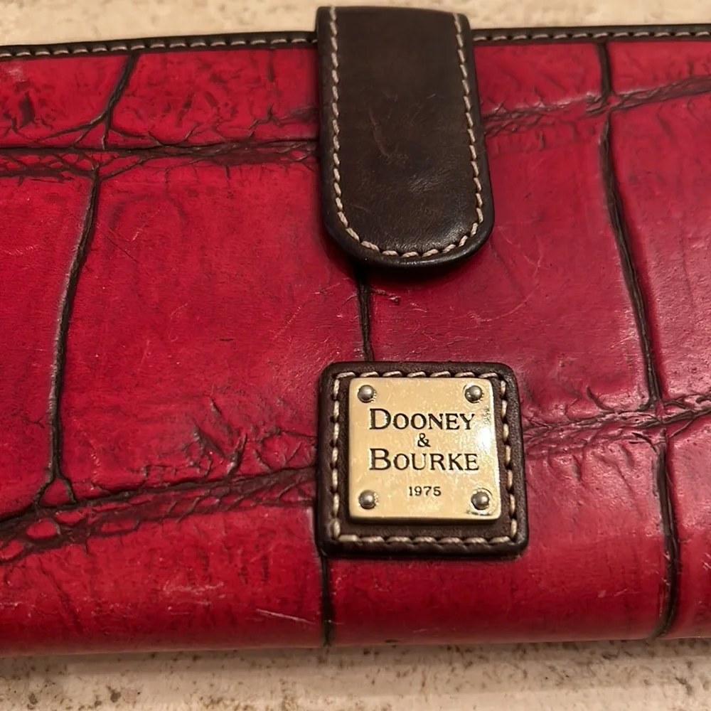 Dooney & Bourke Red Croc-Embossed Leather Wallet with Brown Trim - Picture 10 of 11